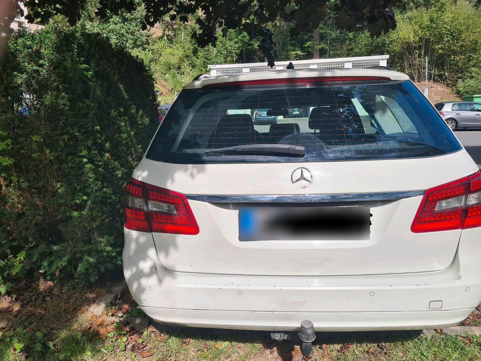 Mercedes-Benz E200 2010 — photo 7