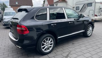 Porsche Cayenne - 5