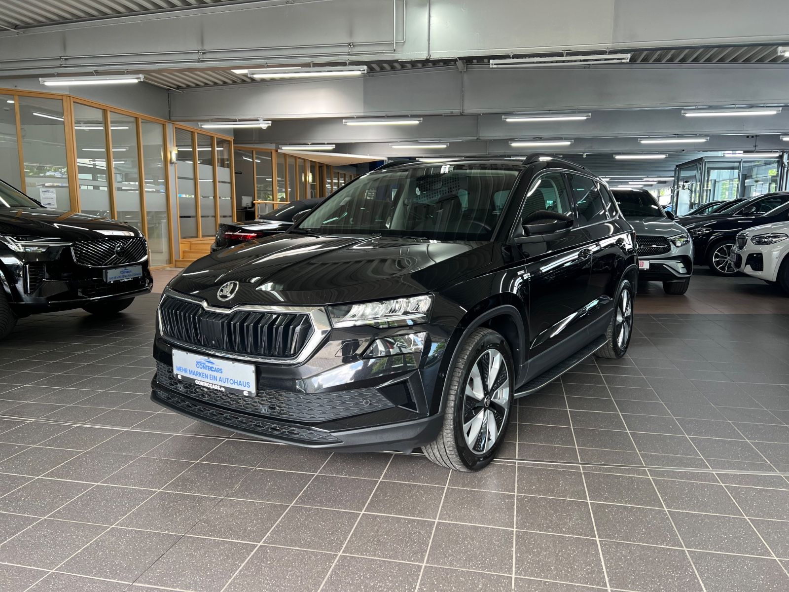 Skoda Karoq 2.0 TDI Tour 4x4 AHK+ParkenPLUS+Panorama imagem 2