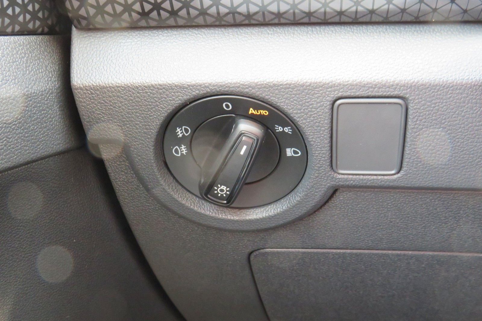 Fahrzeugabbildung Volkswagen T-Cross DSG Highline ACC NAVI KAMERA SITZH. 1Hd