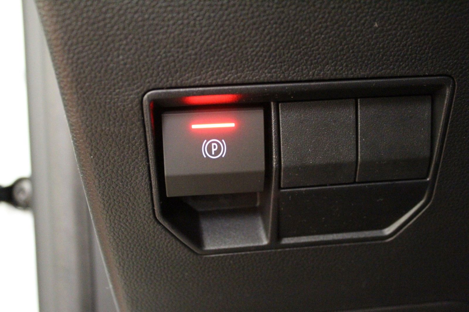 Fahrzeugabbildung Dacia Duster mild hybrid 140 Journey *Winterp.*MY 26