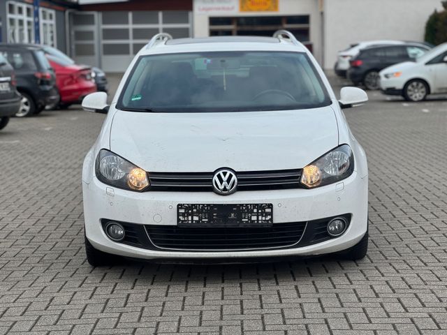 Fahrzeugabbildung Volkswagen Golf 1.4 TSI Highline Variant Motor läuft