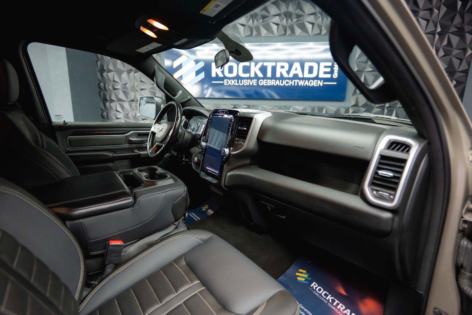 Fahrzeugabbildung Dodge RAM 5.7 V8 HEMI 4x4 OFFROAD LONGBED RAPTOR Style