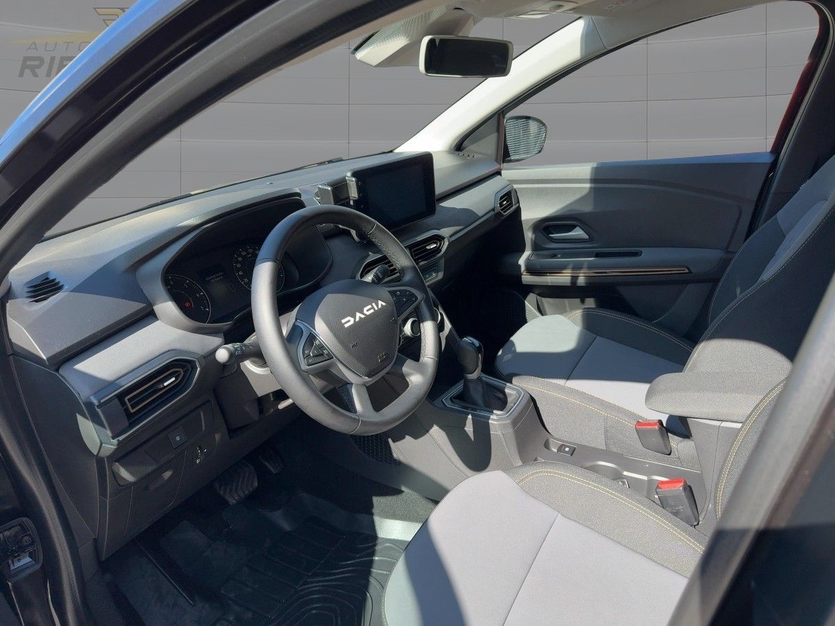Fahrzeugabbildung Dacia Sandero III Stepway Extreme TCe 90 CVT