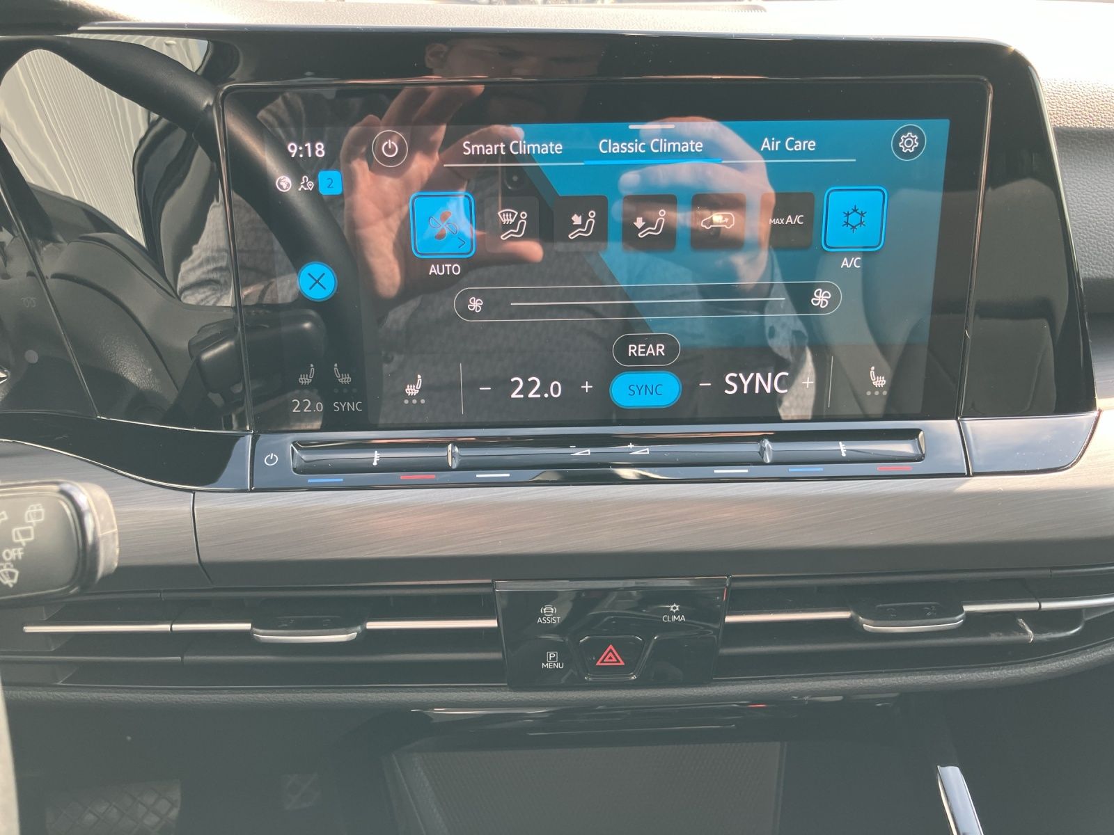 Fahrzeugabbildung Volkswagen Golf VIII Variant TDI Style DSG LEDplus Navi AID