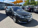 Opel Insignia A Sports Tourer Innovation - Opel Insignia mit Diesel-Antrieb: Leder, Kombi