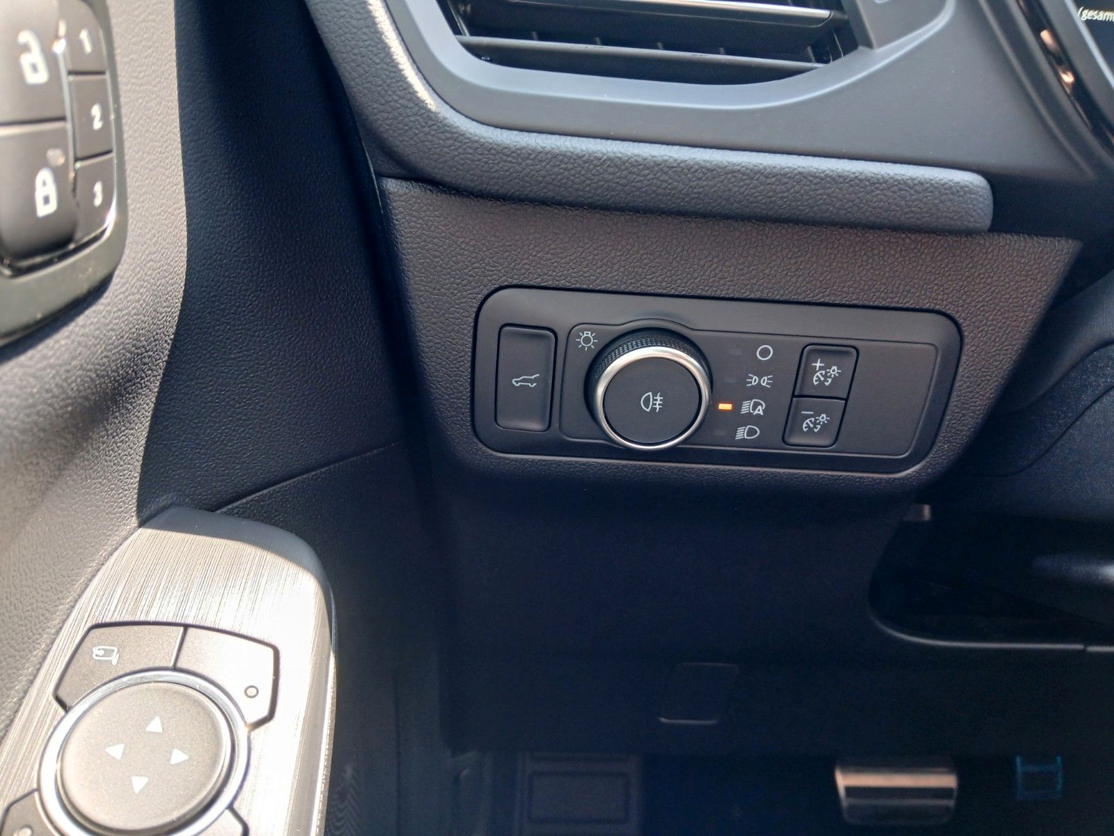 Fahrzeugabbildung Ford Kuga Hybrid ST-Line X