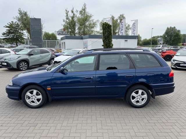 Toyota Avensis  1.8 Style