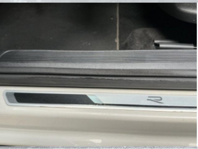 Volkswagen T-Roc 1.5 TSI DSG R-Line LED ACC DigCockpit Kame foto 5