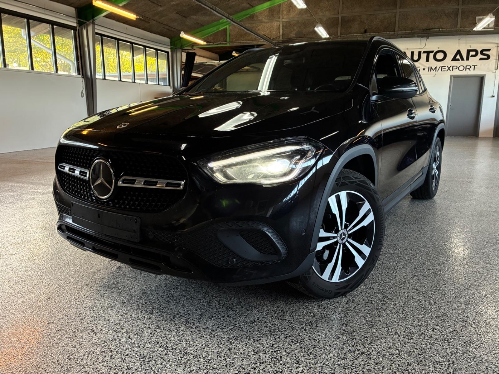 Mercedes-Benz GLA 200
