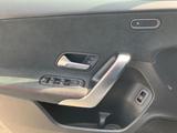 Mercedes-Benz A 200 Limousine AMG Pano Night Kamera LED 19'' - Mercedes-Benz A 200: AMG