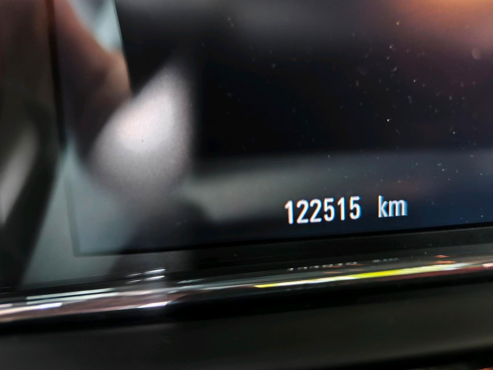 Opel Insignia 2014 — photo 8