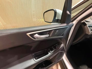 Ford S-Max - 9