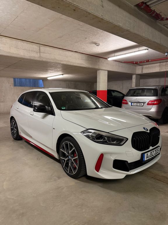 Image of BMW 128