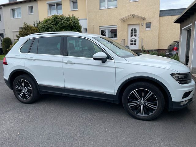 Volkswagen VW Tiguan 2.0 TDI DSG 4MOT Highline