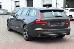 Fahrzeugabbildung Volvo V60 Inscription Plug-In Hybrid  T8 AWD *Pano*RFK