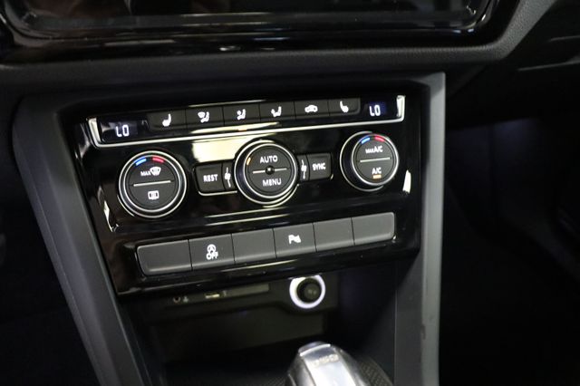 Fahrzeugabbildung Volkswagen Touran Comfortline BMT/Start-Stopp|PANO|LED|ACC|