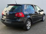 Volkswagen Golf V Lim. United BlueMotion 1.9TDI~SHZ~KLIMA~ - Volkswagen Golf mit Diesel-Antrieb: Limousine, 1.9