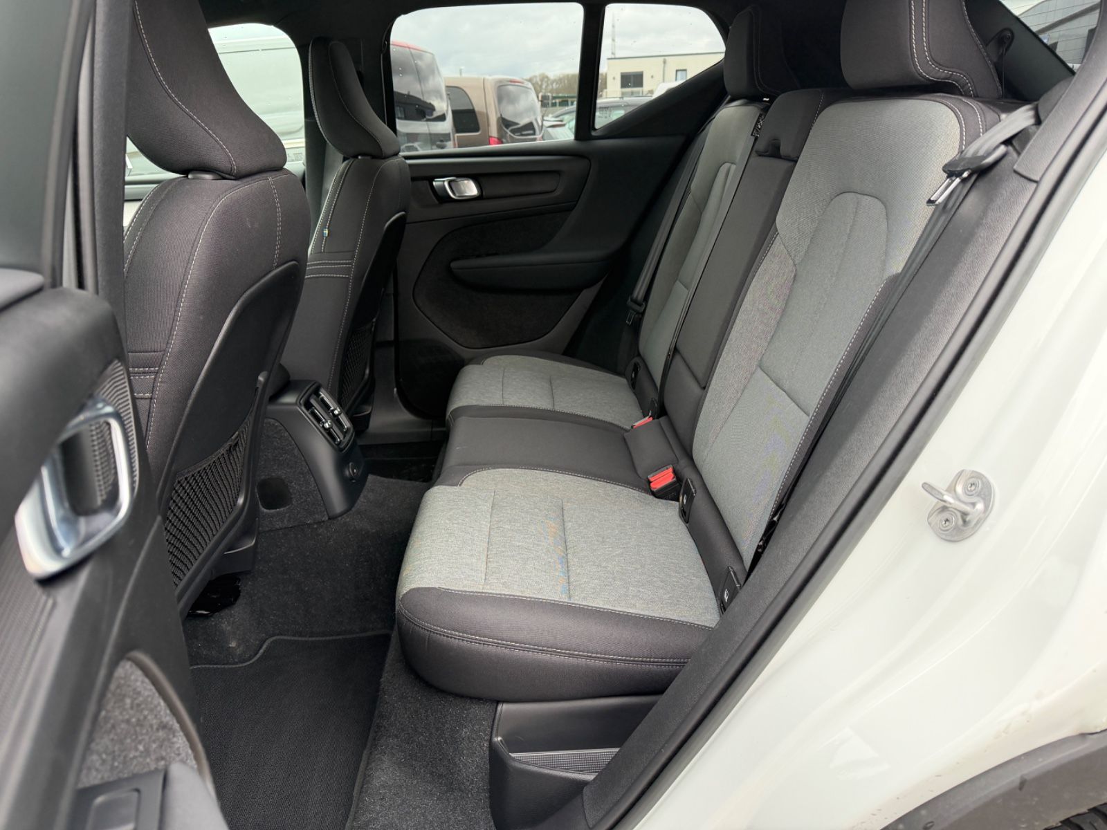 Volvo XC40 Core Recharge Plug-In Hybrid Standheizung foto 21