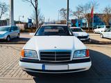 Mercedes-Benz C180 | 77K KM | Garagen | Automatik | Oldtimer - gebrauchte Mercedes-Benz C 180 aus dem Jahr 1994