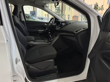 Ford Kuga Cool & Connect