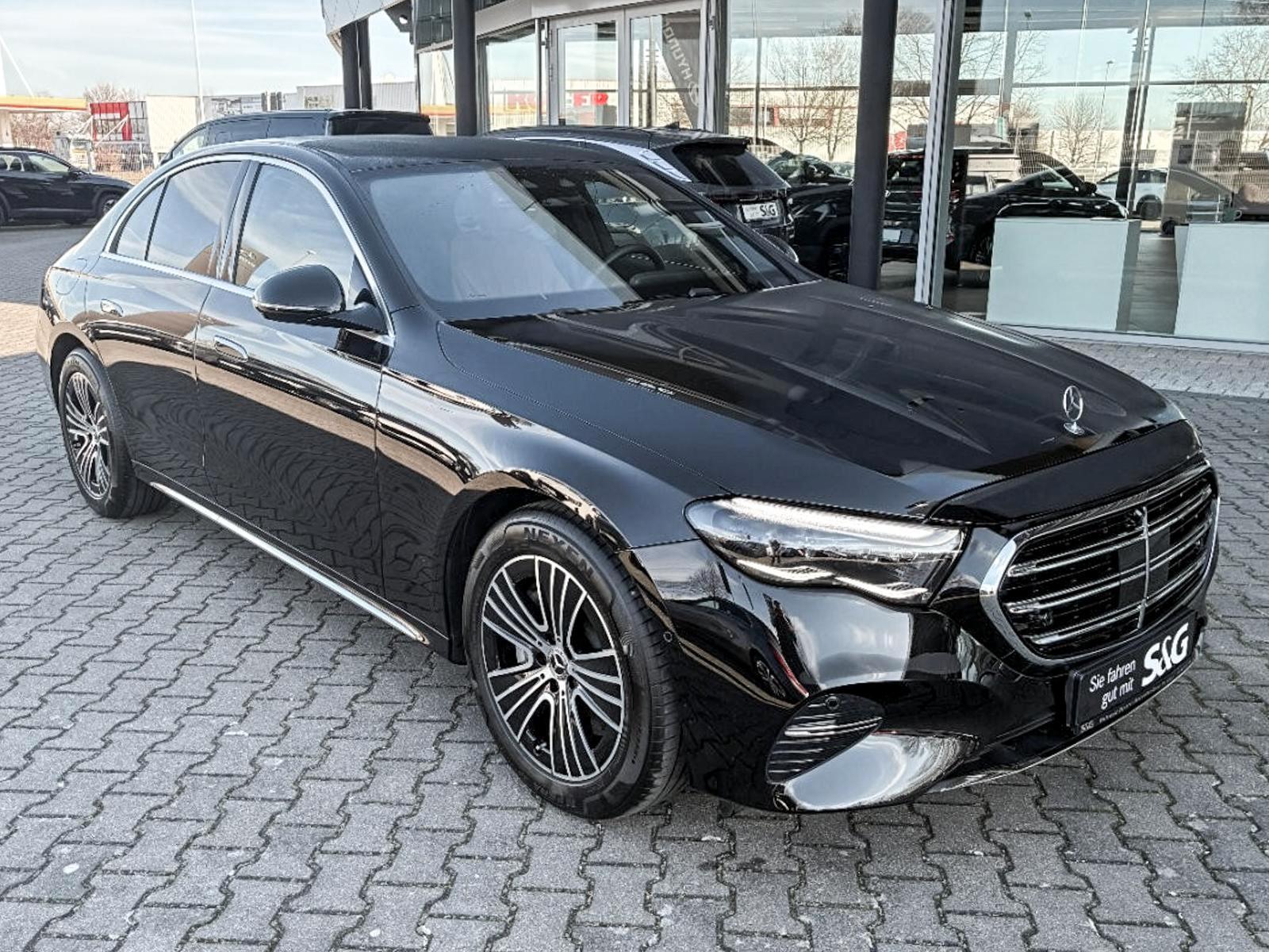 Mercedes-Benz E 220 d Limousine EXCLUSIVE Dig-LED+MBUX+360°