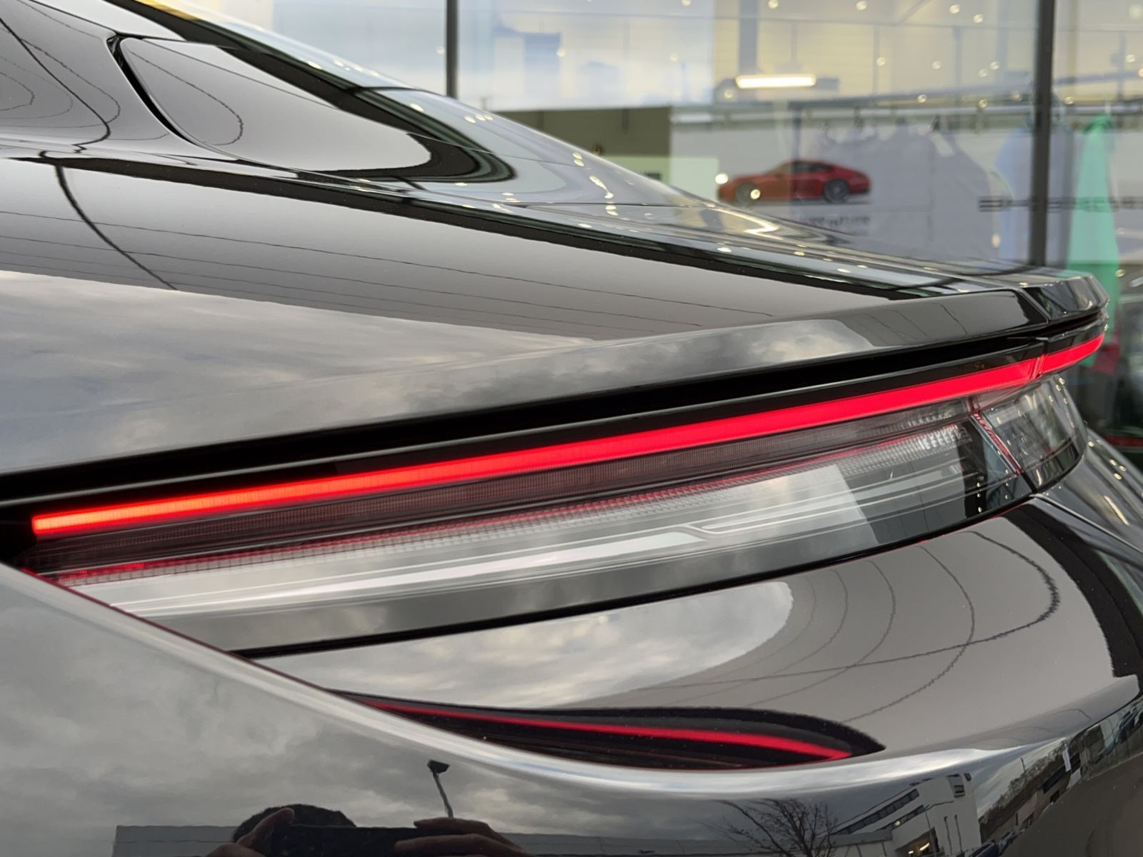 Porsche Taycan - Bild 18