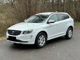 Volvo XC 60 2.0L Momentum 2WD *Automatik* *AHK*