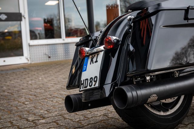 Fahrzeugabbildung Harley-Davidson STREET GLIDE 103 FLHX TWIN CAM - JEKILL&HYDE