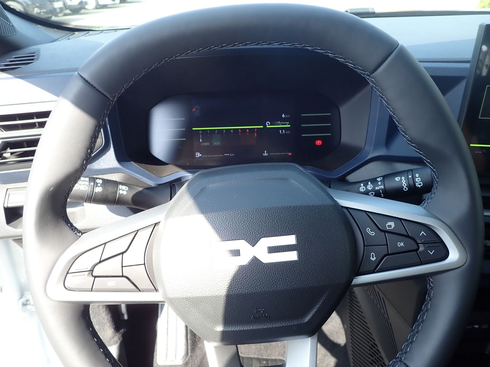 Fahrzeugabbildung Dacia Bigster Expression TCe 140
