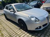 Alfa Romeo Giulietta Turismo 1.6 JTD NAVI XENON 18 ZOLL PDC - Alfa Romeo aus 2015