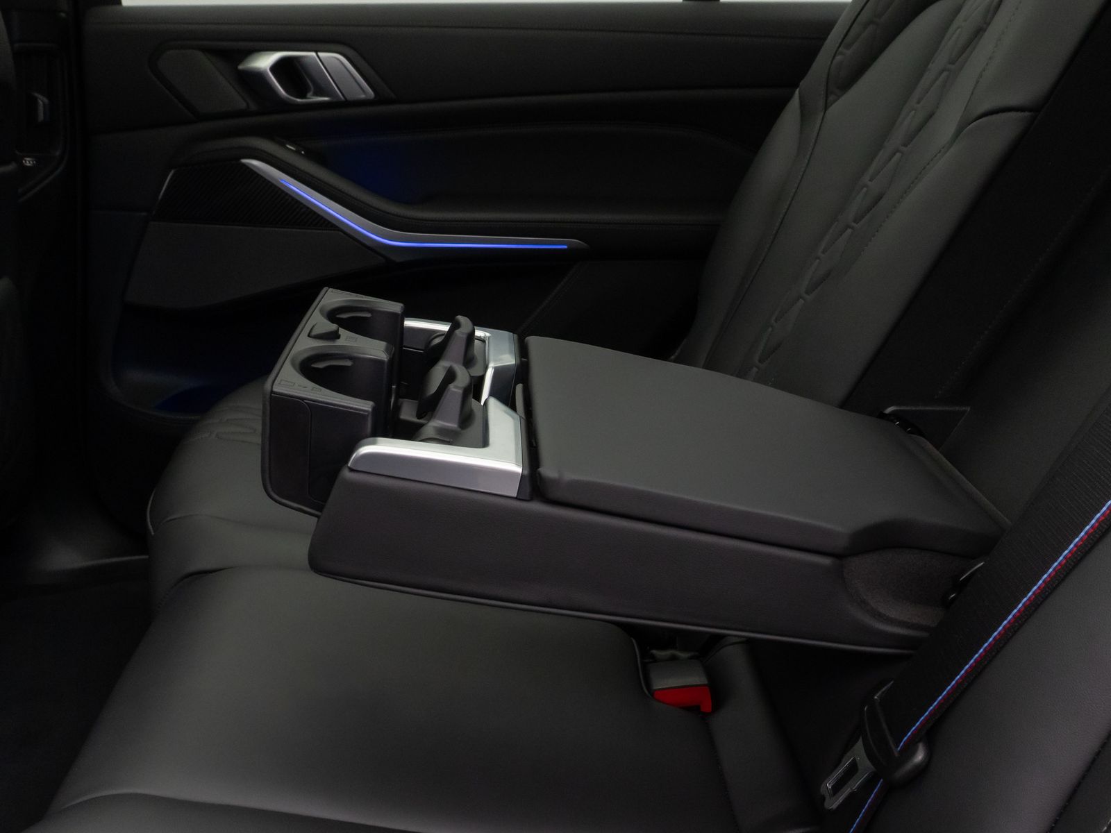 Fahrzeugabbildung BMW X7 M60i xD Panorama 360° HUD DAB H/K SoftCL22"