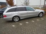 Mercedes-Benz E 240 T AVANTGARDE  LPG-Autogas,Xenon-GSHD-AHK - Mercedes-Benz E 240 mit LPG-Antrieb: Automatik