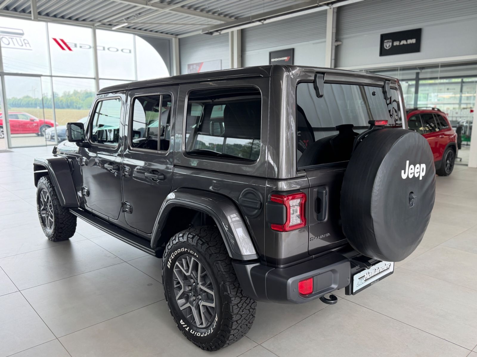 Fahrzeugabbildung Jeep 2.0 Wrangler Unlimited Sahara Leder Top