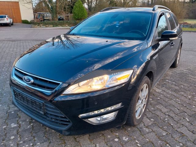 Ford Mondeo 1,6 EcoBoost  Turnier PDC AHK