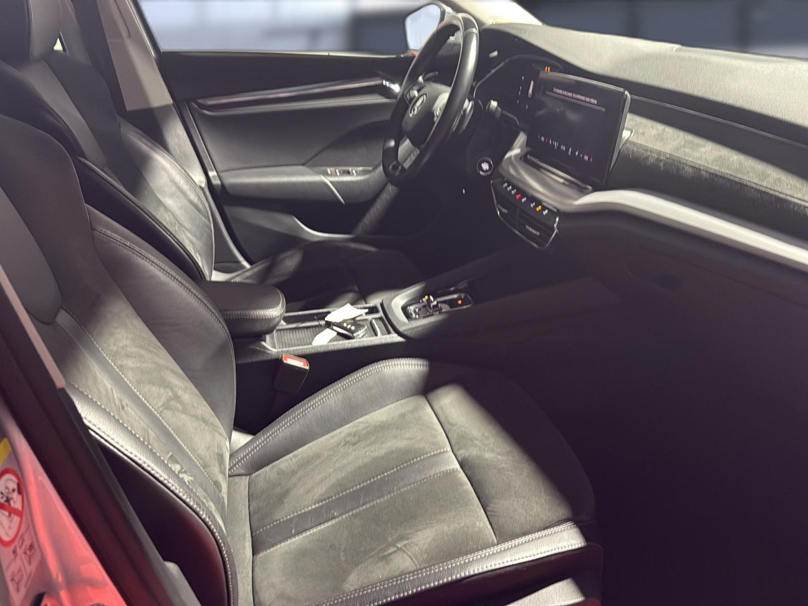 Fahrzeugabbildung SKODA Octavia Combi First Edition/ unfallfrei/ AHK