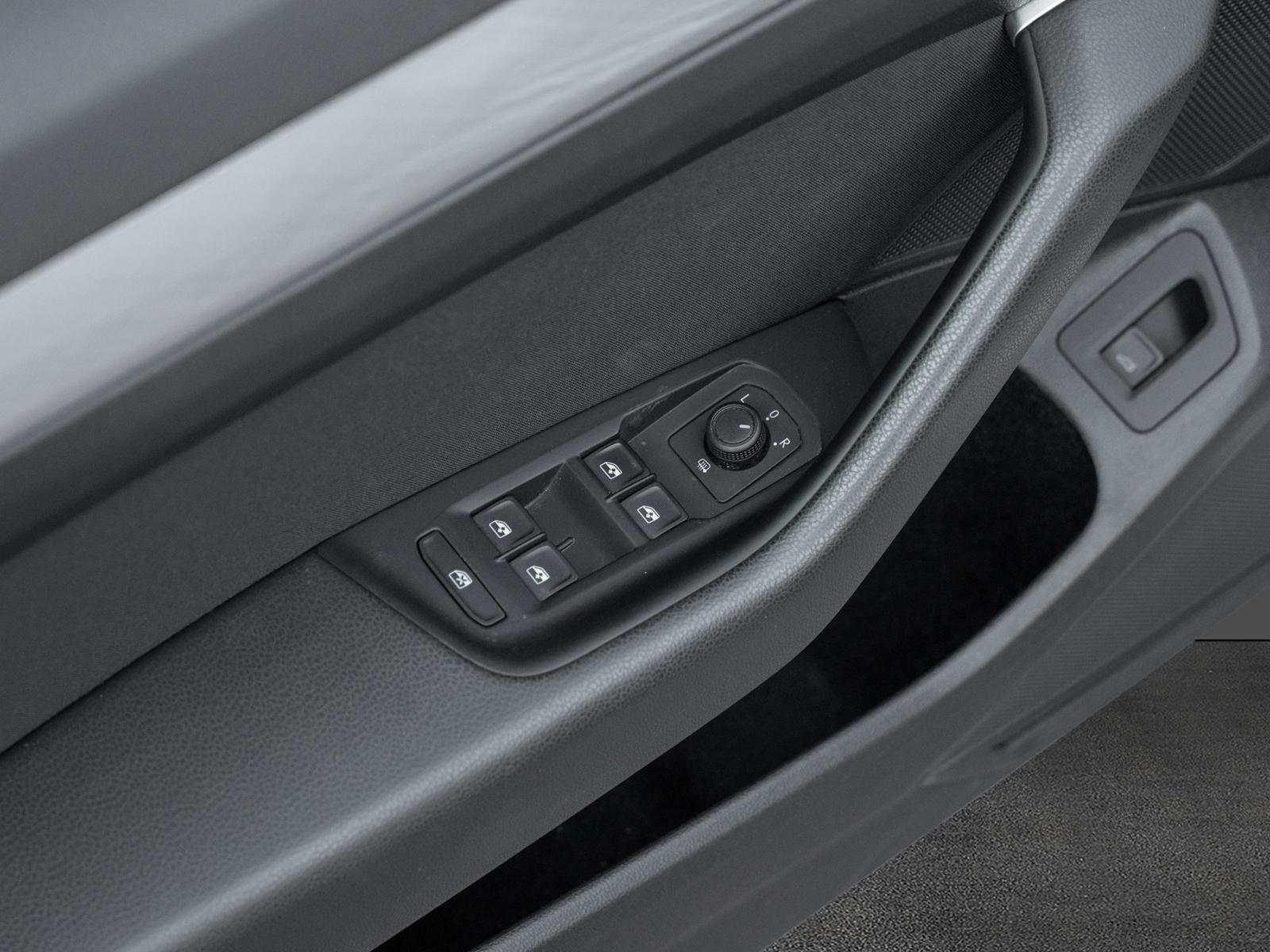 Volkswagen Passat R-Line AHK Business-Paket Premium DAB+, миниатюра 27