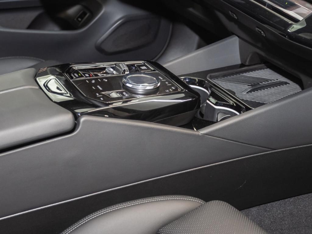 BMW 530 exMSport+AHK+Panorama+Navi+HUD+LED+RFK+Leder