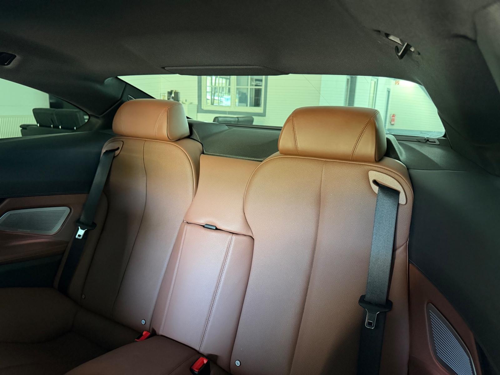 BMW 650i Coupé F13 • V8 4.4 Bi-Turbo 408 ch • Bang & Olufsen • Night Vision • Sièges massants