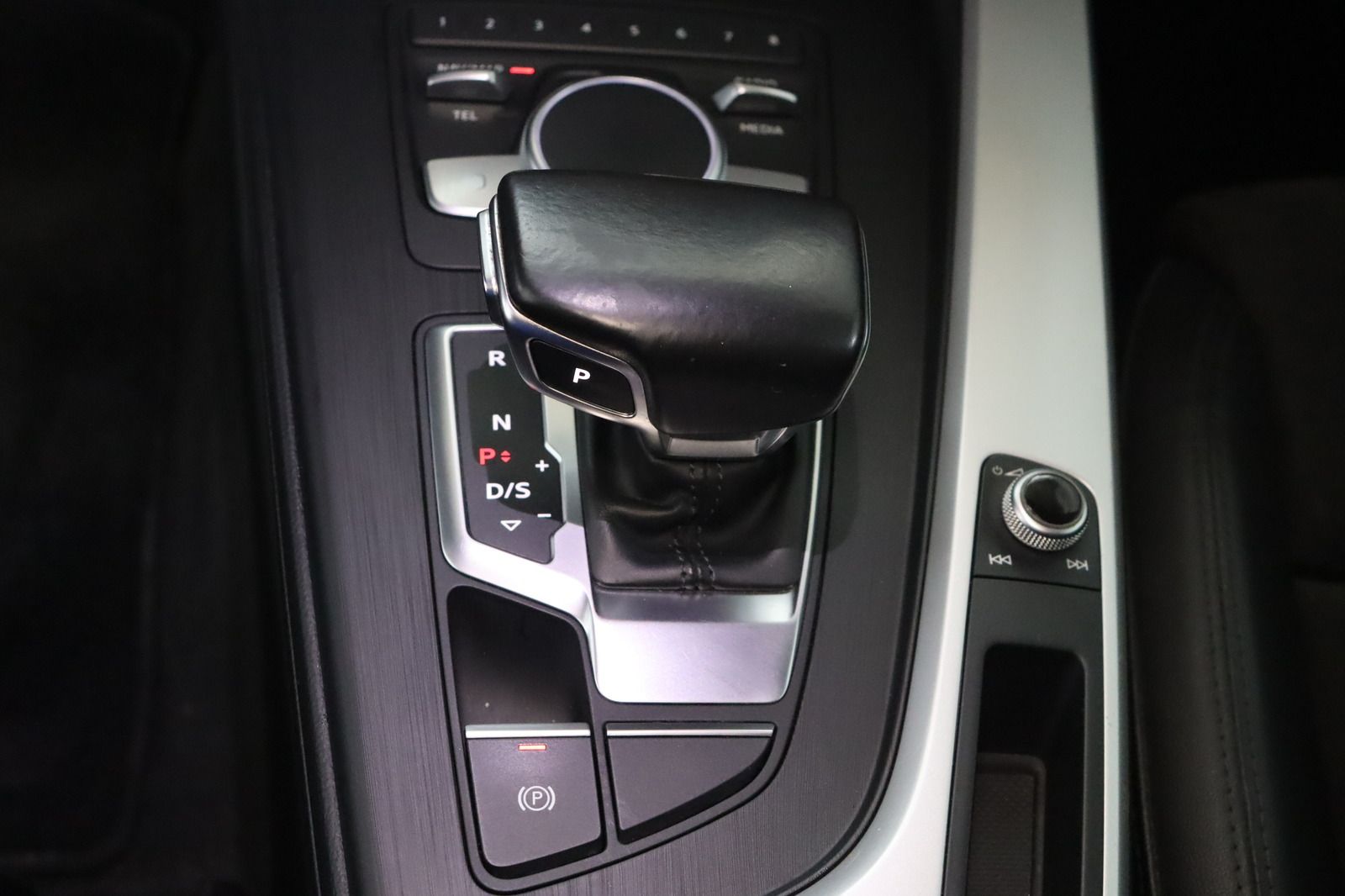 Fahrzeugabbildung Audi A4 Allroad Quattro LED * Sportsitze * Navi * Sit