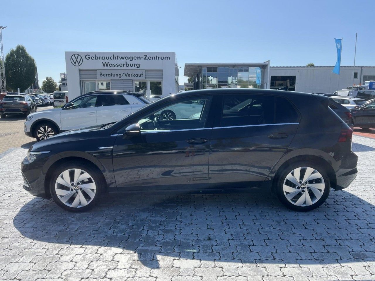 Volkswagen Golf VIII 1.5 TSI Style (LEDPlus+NAVI+APP+ACC+He imagem 3