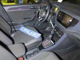Volkswagen T-Roc 1.5 TSI ACT OPF DSG7 Sport Navi DAB ACC - Volkswagen T-Roc Sport mit Benzin-Antrieb