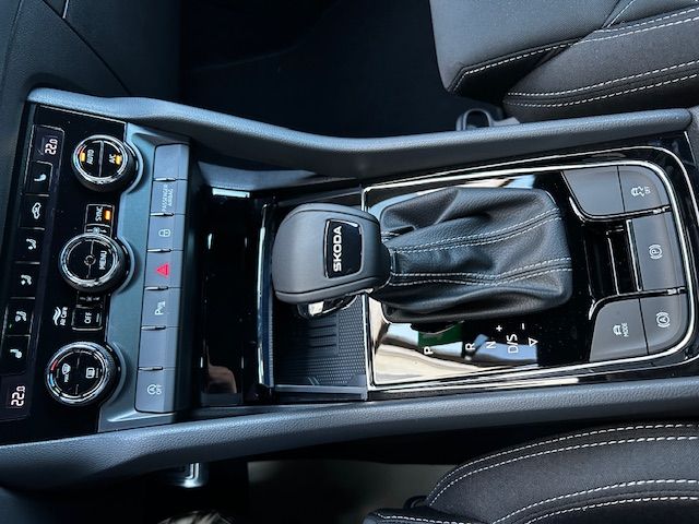 Karoq Sportline NAV;AHK;KAMERA;ACC