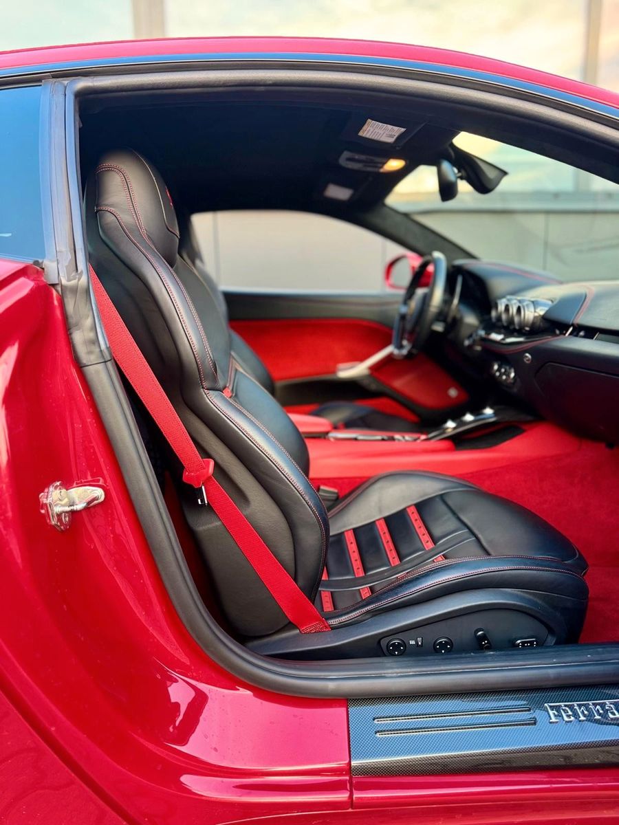Fahrzeugabbildung Ferrari F12 Berlinetta*Carbon*Lift*Sonderfarbe*Garantie*