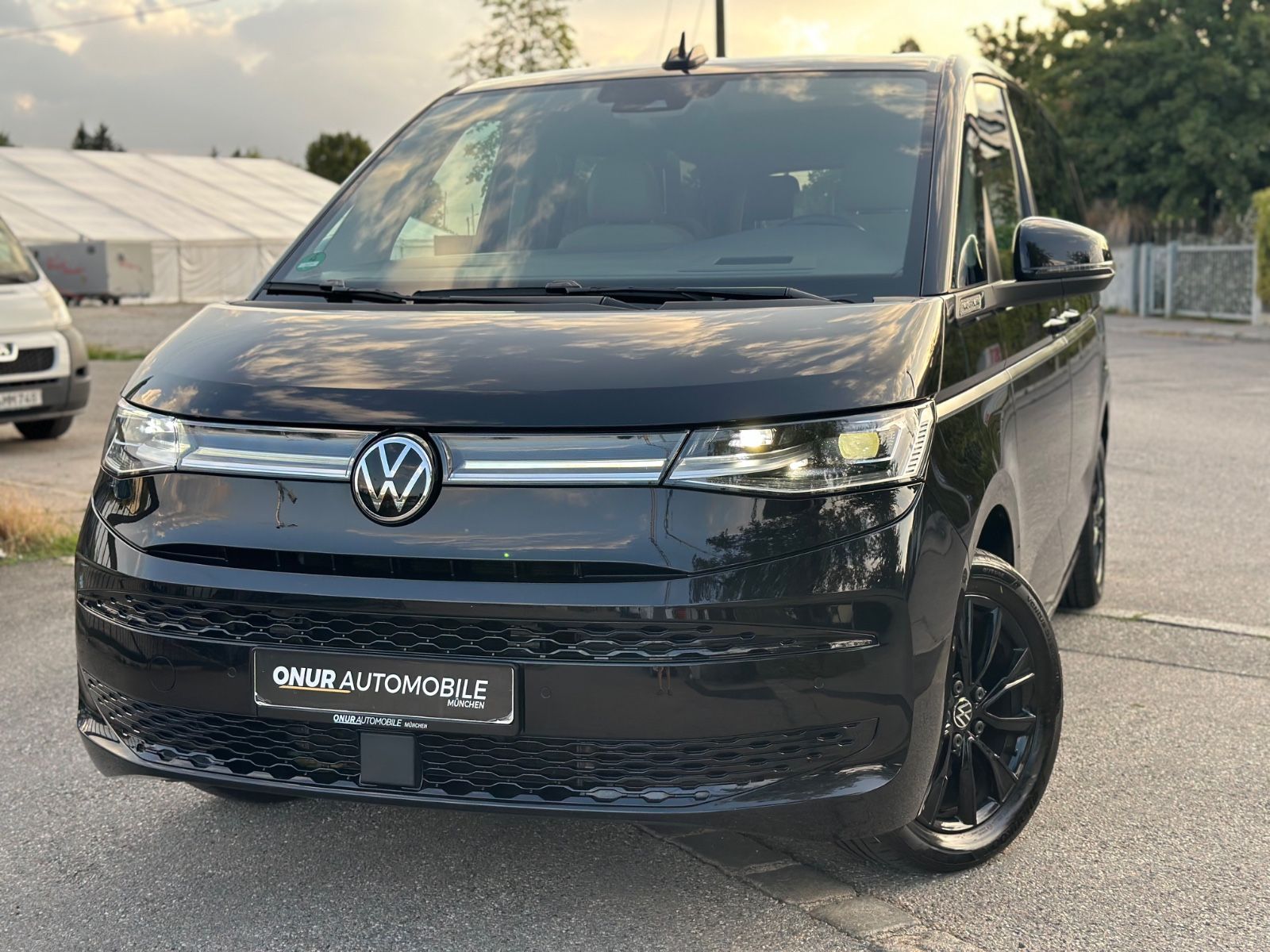 Volkswagen T7 Multivan Style LÜ Navi Pano HuD ACC AHK IQ L. imagem 3