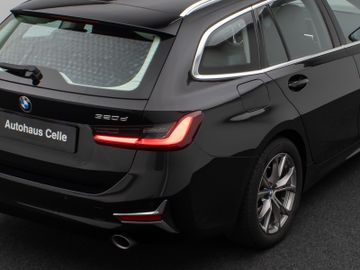 Fahrzeugabbildung BMW 320d xDr Tour Luxury Line AHK HiFI Laserlicht