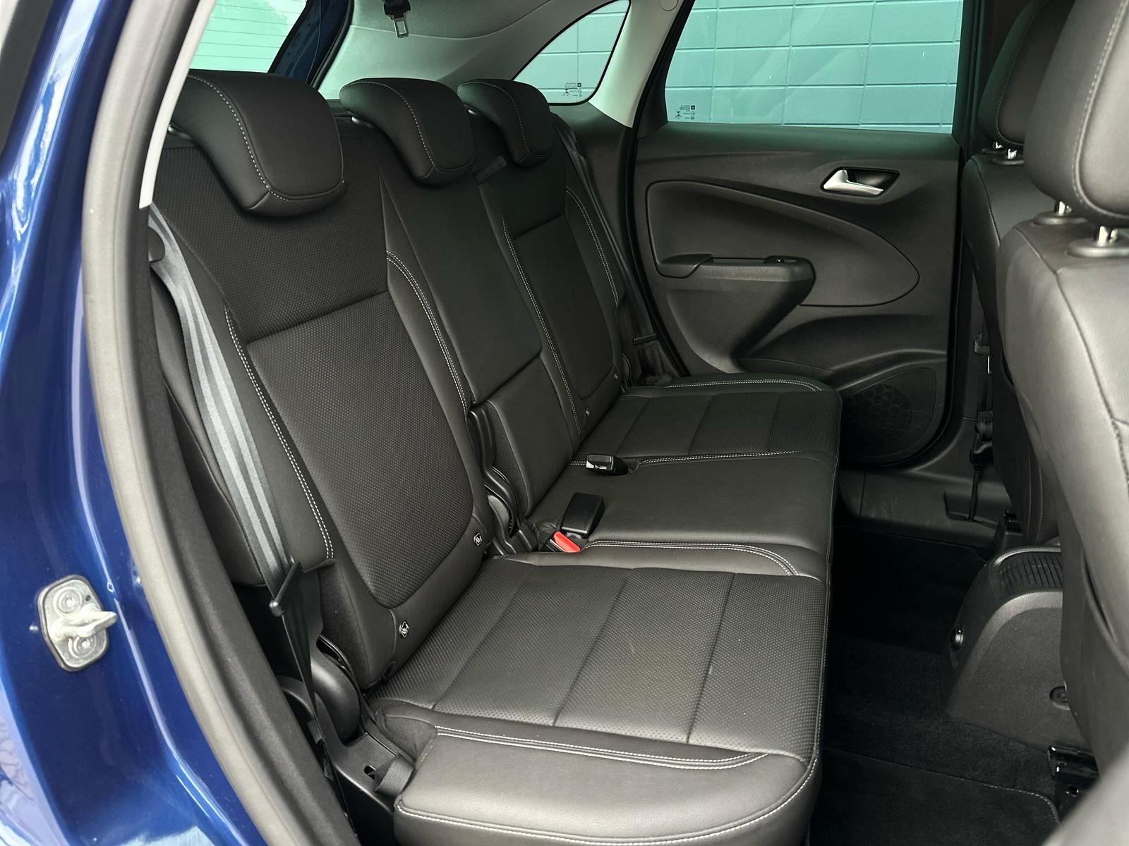 OPEL Crossland X 1.2 ULTIMATE LED#SHZ#LH#TEMP#NAV#HUD - Image 17