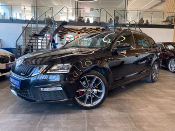 Skoda Octavia Combi RS 4x4 *PANO*NAVI*STANDHEIZUNG*AHK