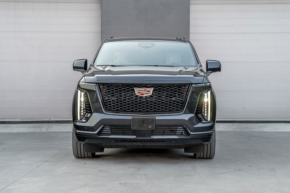 Cadillac Escalade Sport Platinum 6.2l 2025 model