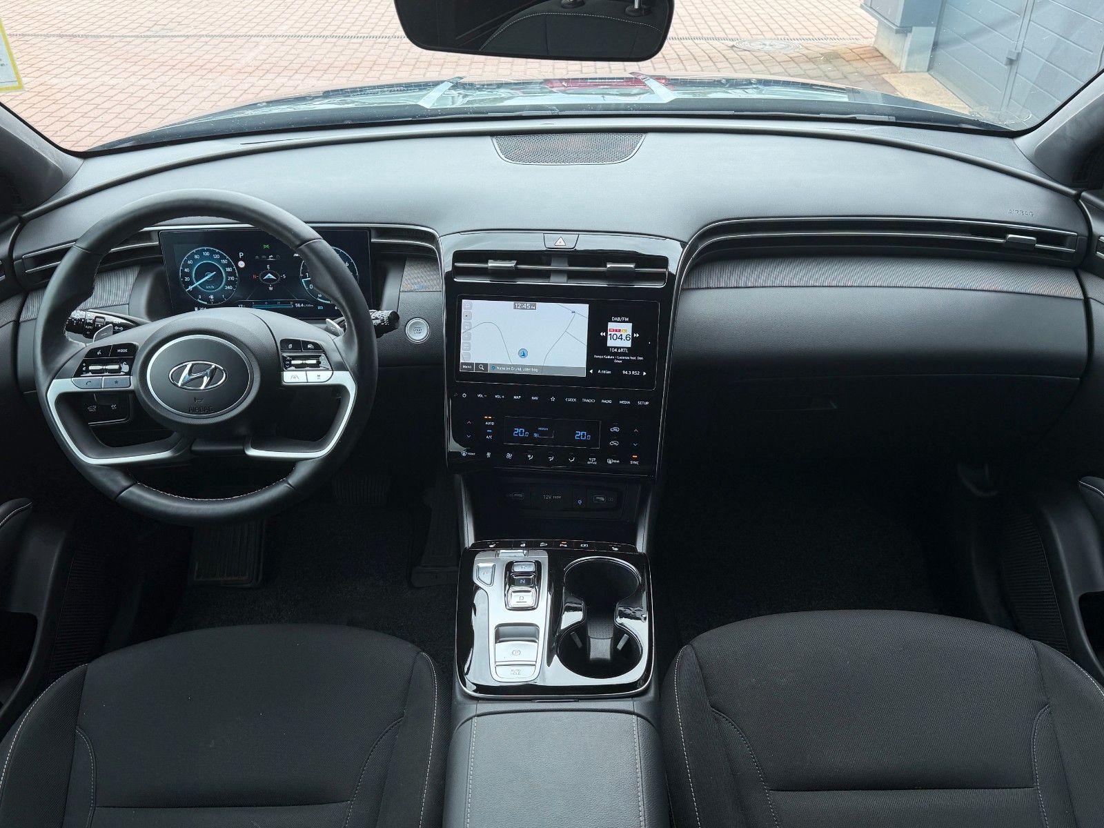 Fahrzeugabbildung Hyundai TUCSON 1.6 T-GDI 48V Blackline *8-fach*ACC*AHK*